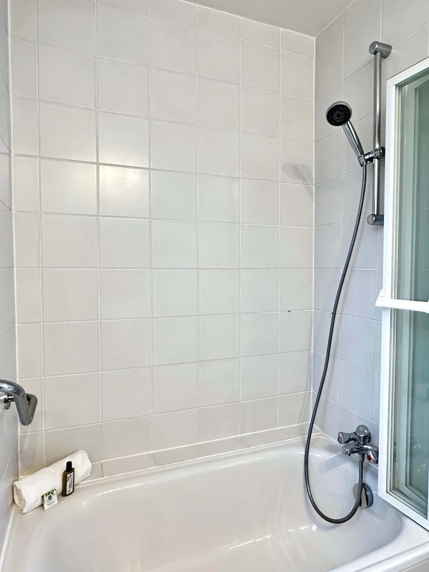 Beautiful Calm Studio In Le Marais Paris Exterior photo